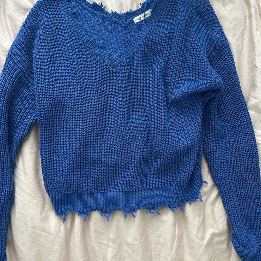 Blue V-Neck Frayed Hem Sweater